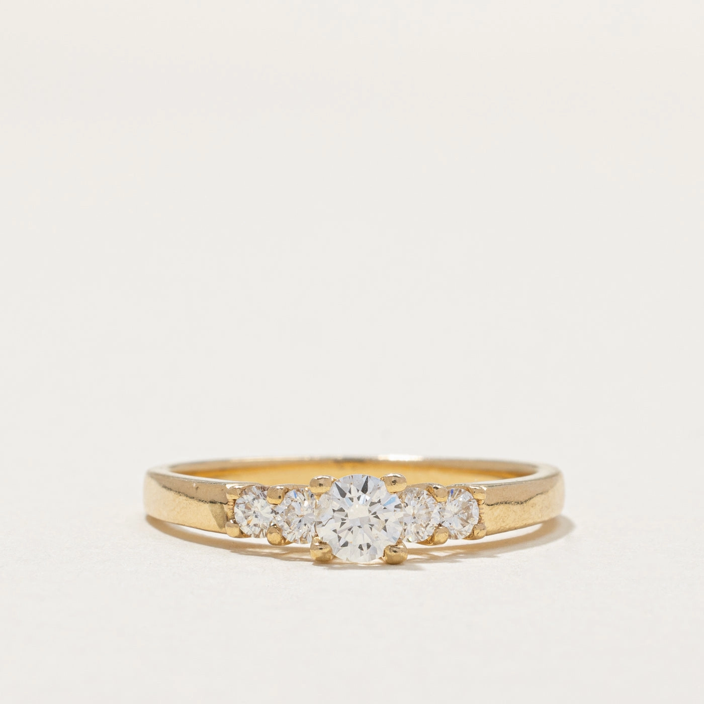 Seasonal Gift Round Brilliant Cut Diamond Engagment Ring | 0.62ctw | SZ 8.75