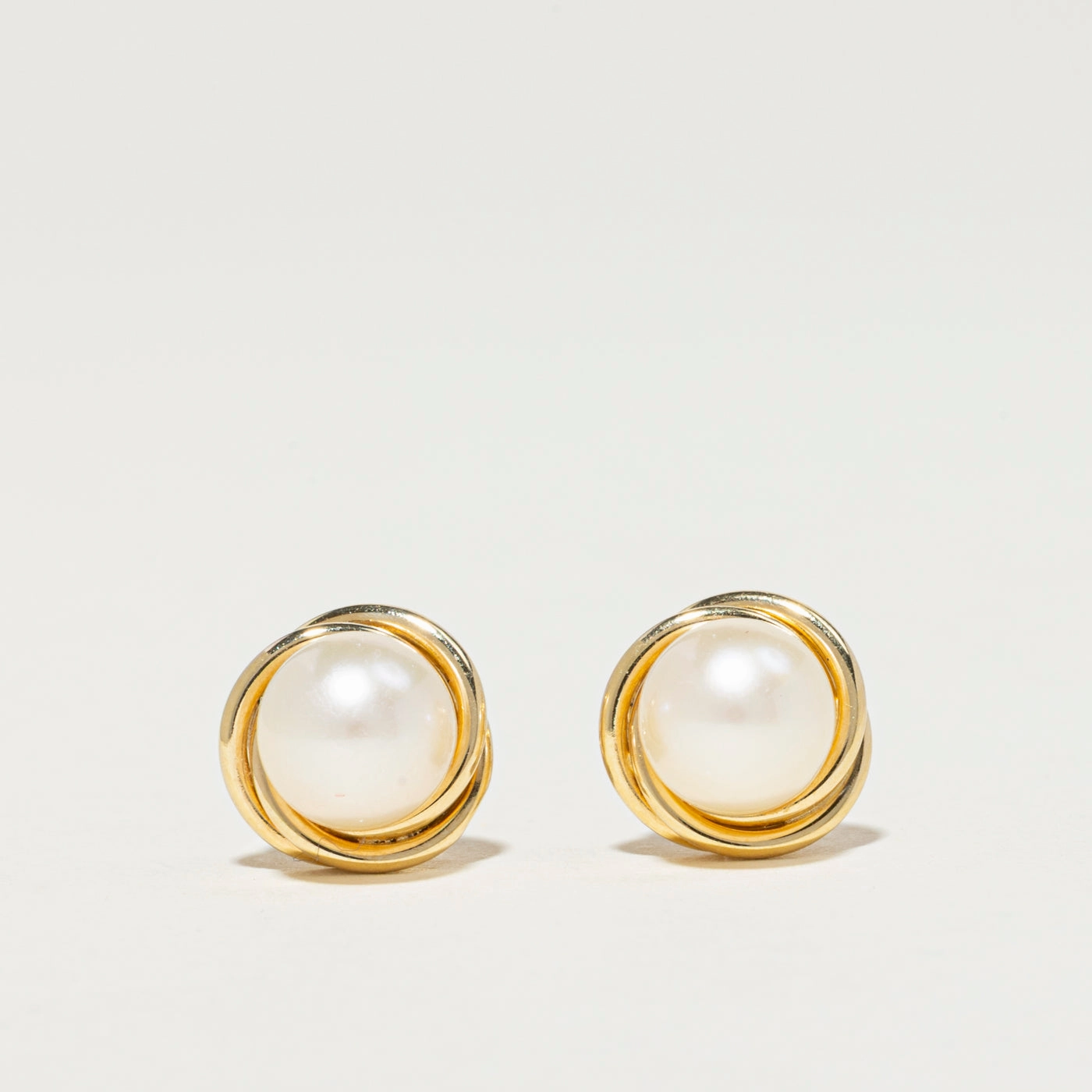14K Pearl Stud Earrings Chic Appeal