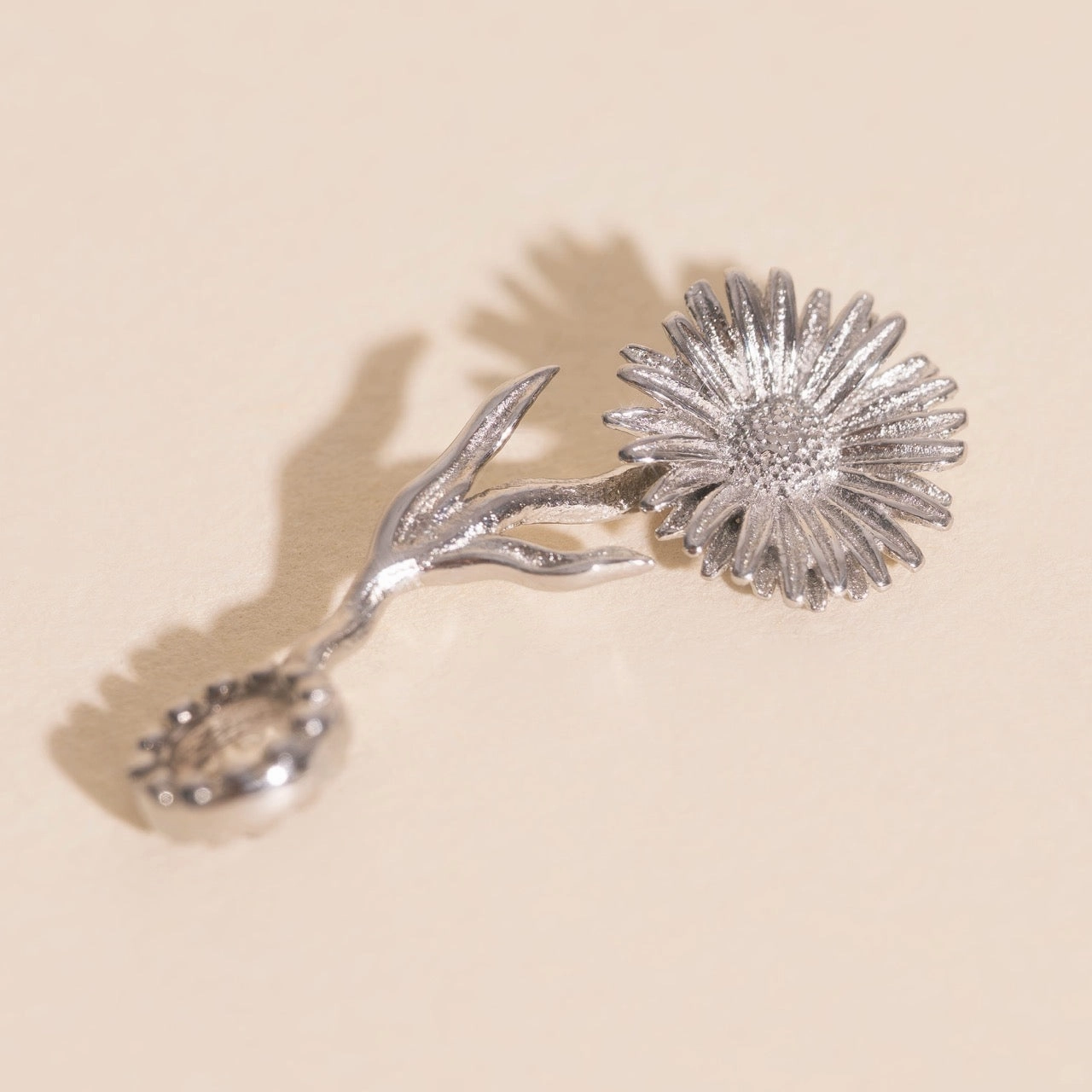 September Aster Birth Flower Necklace Charm Vivid Glow Chic Shine