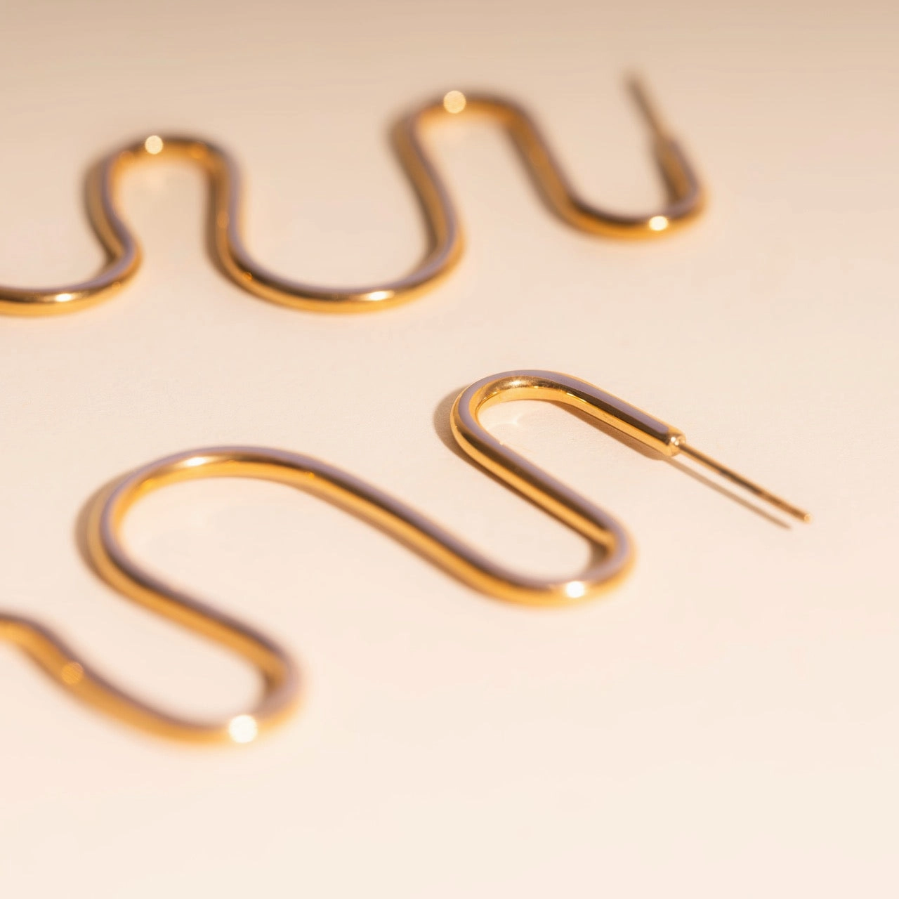 Chic Fit Party Ribbon Stud Earrings