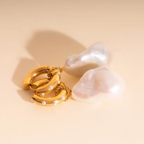 Stylish Design Jumbo Baroque Natural Pearl Huggie Hoop Charms